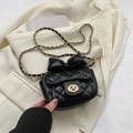 Bolso bandolera negro acolchado con lazo decorativo y correa de cadena dorada - Negro