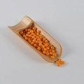 Chicchi di cera giallo dorato in vassoio di bambù per trattamento di depilazione - Fagioli dorati (500g)