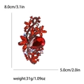 Vintage broche met rode kristallen voor damesjassen, afmeting 8x5cm en gewicht van 31 gram - Rood
