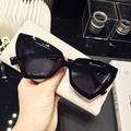 Retro triangle cat eye sunglasses in glossy black frame with dark gray lenses for men and women - Black