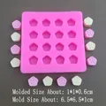 Moule en silicone rose 16 cavités en forme de fleur avec dimensions pour chocolat et résine - Moule Flocon de Neige 16 Trous