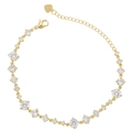 Détail d'un bracelet doré réglable avec oxydes de zirconium et pendentif cœur - Or Zircon Blanc