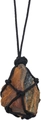 Collar tejido a mano con un colgante de piedra de ojo de tigre natural e irregular - Ojo de tigre