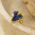 Detail of 18K gold plated heart ring with natural lapis lazuli stone inlay and weight data - One Size / Blue