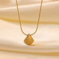 Macro shot of 18k gold plated stainless steel seashell necklace on silk fabric - 【H6067】Shell Necklace / Gold