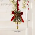 Weihnachtsanhänger mit roter Samtschleife, Tannennadeln, Zapfen und Goldglocken - Roter Samt Bogen Glocke Windspiel (LD-005-1)