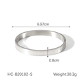 Dettaglio del bracciale argentato con numeri romani, larghezza 0,8 cm e diametro 6,97 cm - Stile Argento (HC-B20102-S)