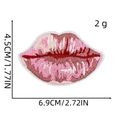 Dettaglio ricamo labbra sfumate con cuciture fitte e larghezza di 6,9 cm per abiti - Labbra Rosse Sfumate