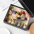 Kit de curación con cristales, piedras preciosas, salvia y botellas en caja de regalo - Set de sanación de piedras naturales y marcapáginas de pluma