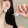 Orecchini a sfera intrecciati in finitura oro e argento con trama dettagliata - Orecchini a Sfera Bicolore Oro-Argento con Texture Intrecciata (59#) / Oro-Bianco-Rotondo