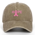 Detailansicht der rosa Schleife und HOPE-Stickerei auf der gewaschenen Baumwollkappe - Einheitsgröße / Khaki