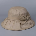Elegante cappello da sole in ramiè kaki da donna con tesa larga e dettaglio fiocco - M (56-58cm) / Cachi