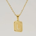 Pendentif carré en acier inoxydable 18K doré avec motif évidé de la lettre L majuscule - Lettre L