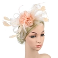 Elegant champagne bridal fascinator with mesh veil and feathers for wedding party - Pale Green