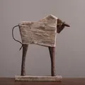 Sculpture de taureau vintage en résine avec grain de bois décoratif 25x6,5x30cm - Modèle de Taureau