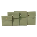 Pochettes à bijoux en velours vert sauge avec bouton pression doré en quatre tailles - Vert Haricot