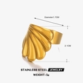 Anello in acciaio inossidabile dorato con motivo a onde, diametro 1,7 cm e design minimal - Oro