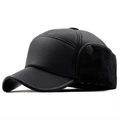 Dettaglio cappello invernale in pelle nera con fodera in pelliccia sintetica - Regolabile (54-60cm) / Pelle nera con pelliccia nera (01 Nero)