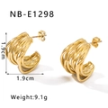 Irregular golden C-shape wrapped wire earrings with 1.9cm dimensions and 9.1g weight - Woven Line Style (NB-E1298)