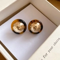 Macro detail of vintage hammered gold ball and tortoiseshell resin round stud earrings - Hammered Tortoise Disc (74#)