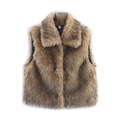 Modische braune Webpelzweste für Damen in flauschiger Textur für einen stylischen Winterlook - S / Camel