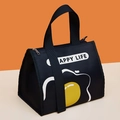 Geïsoleerde zwarte canvas lunchtas met gebakken ei print en Happy Life tekst - Marineblauw Ei