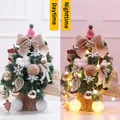 Mini-Weihnachtsbaum mit rosa Schleife, Schneemann und LED-Licht in Tag-Nacht-Ansicht - 30cm Beige