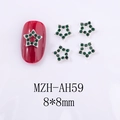 Détail de bijoux d'ongles en forme d'étoile 8x8mm avec strass verts et base en métal argenté - Étoile Creuse (AH59)