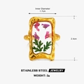 Gold stainless steel ring featuring pink dried flowers in rectangular resin inlay - Purple Flower Rectangle Style (款式3)