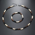 Set collana e bracciale in stile bohémien con perline di legno bianche, nere e marroni - Set Collana e Bracciale / Nero Bianco Caffè