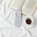 Light grey invisible cotton boat socks with non-slip silicone grip and breathable mesh - One Size / Gray