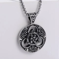 Ciondolo vichingo vintage con nodo celtico in argento antico e catena quadrata - Colore Acciaio (Con Catena)