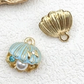 Colgantes de concha en esmalte dorado y azul con perlas para creación de joyas DIY - Vieira de Perla y Strass Azul Lago