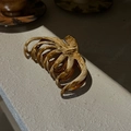 Große Haarklammer mit bernsteinfarbener Textur und glänzendem Finish - 13cm Große Oktopus Haarklammer