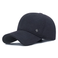 Berretto da baseball in lana blu scuro da uomo con paraorecchie e logo in metallo - Regolabile / Blu navy