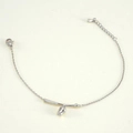 Elegante pulsera de acero de titanio con colgante de tulipán plateado y cierre de mosquetón - Oro de 18K / Dorado