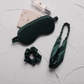 Three-piece dark green silk sleep set with eye mask, scrunchie and headband - Trend Green