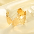 1088-Naturalist Relief Leaf Hollow Cuff