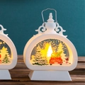 Weiße Weihnachtslaterne mit rotem Auto und Schneemann-Motiv und warmem Leuchten - Weiß - Weihnachtsauto