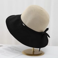 Detail einer breiten schwarzen Stoffkrempe und Schleife an einem beigen Strohhut - M(56-58cm) / Schwarz