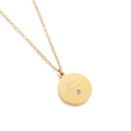 Collar dorado Good Fortune con colgante de moneda grabada y detalle de cristal fino - Dorado