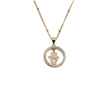 Collier Main de Fatma doré avec cœur central et zircons sur une chaîne perlée - Main de Hamsa