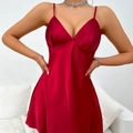 Sottoveste in raso rosso scuro da donna con scollo a V ed elegante drappeggio setoso - S / Rosso