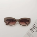 Occhiali da sole cat-eye retrò con lenti sfumate marroni e montatura color caffè - Marrone