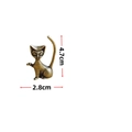 Vintage bronzen kattenfiguur ornament met afmetingen van 4,7 cm hoogte en 2,8 cm breedte - Cartoon Kat B (Zittend) / Brons