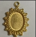 Goldener Edelstahl Oval-Geburtsstein-Anhänger mit Sonnenblumen-Randverzierung - Goldbasis