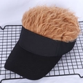 Berretto da baseball nero con parrucca marrone corta per uomo stile estroso - S(54-56cm) / Caffè/Parrucca Marrone