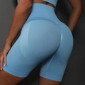Détail du short de yoga sans couture taille haute montrant l'effet push-up fessier - S / Bas / Bleu Ciel
