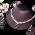 Luxurious bridal jewelry set with emerald green stones and white zircon on silver necklace - Stud Pin Style / Green