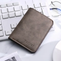 Portacarte sottile in pelle grigio-marrone con cuciture a vista e texture opaca vintage - Marrone